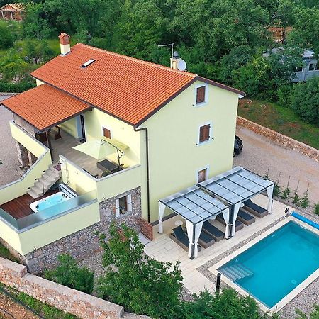 Holiday House Tos-Vila With Heated Pool Vrbnik  Exterior foto